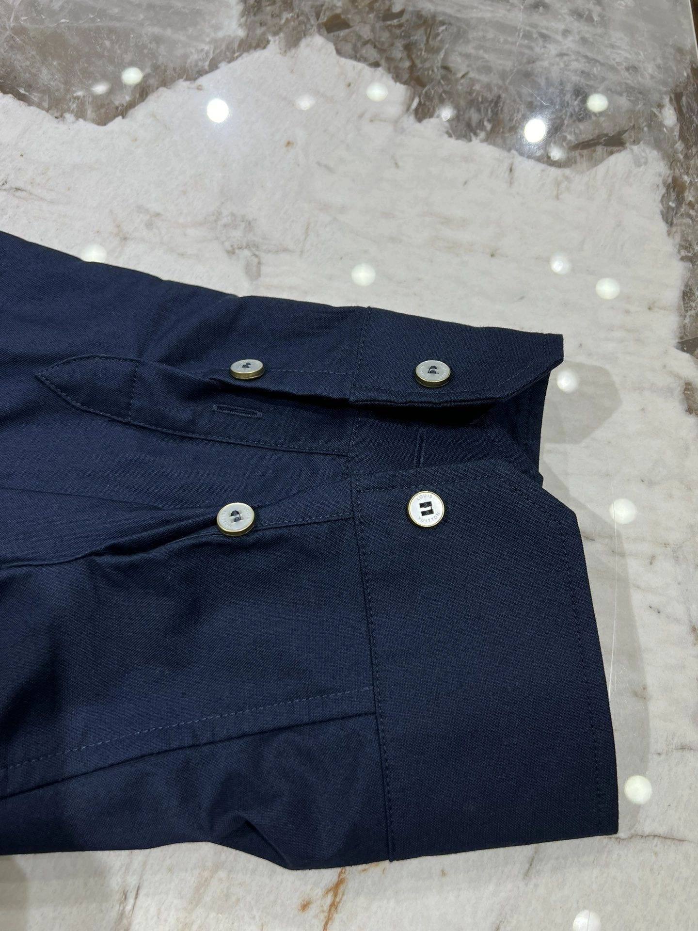 wg.luxury- 8V oversized item:D-F140J5019